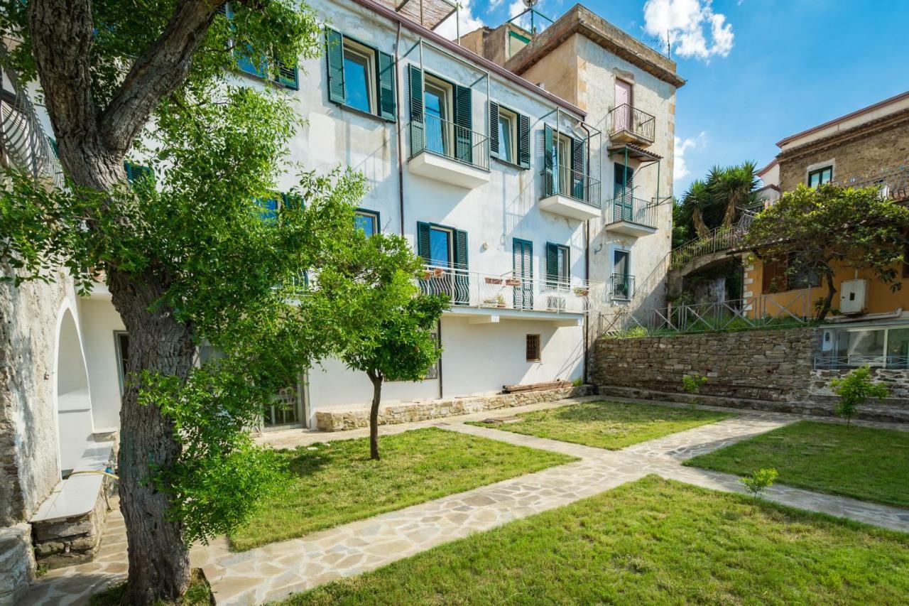 Borgo Dei Saraceni - Suites & Apartments Agropoli Zewnętrze zdjęcie